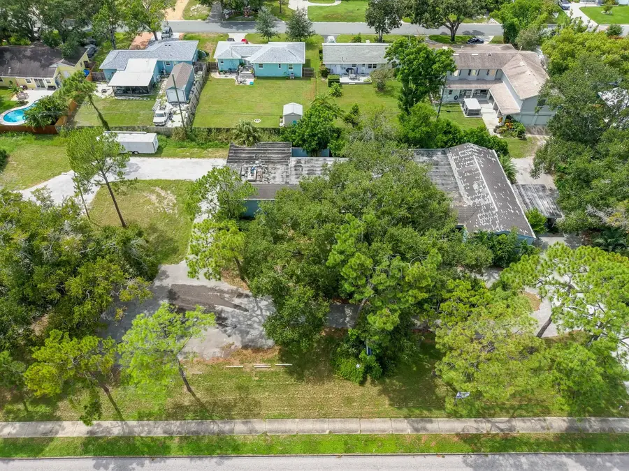 4100 N 16th Street, Saint Petersburg, FL 33703 - #2
