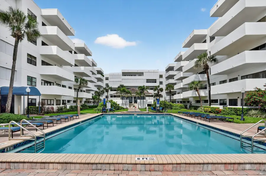330 SE 20 Avenue #421, Deerfield Beach, FL 33441 - #3