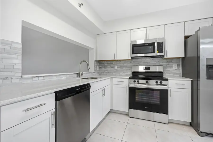 2200 S Cypress Bend Drive #805, Pompano Beach, FL 33069 - #3