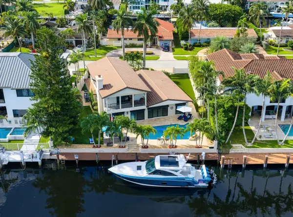 2541 NE 48th Street, Lighthouse Point, FL 33064