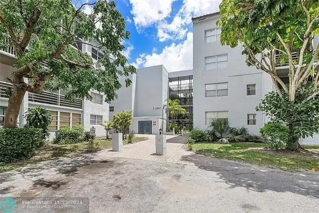 2800 Somerset Drive #201 J, Lauderdale Lakes, FL 33311 - #1