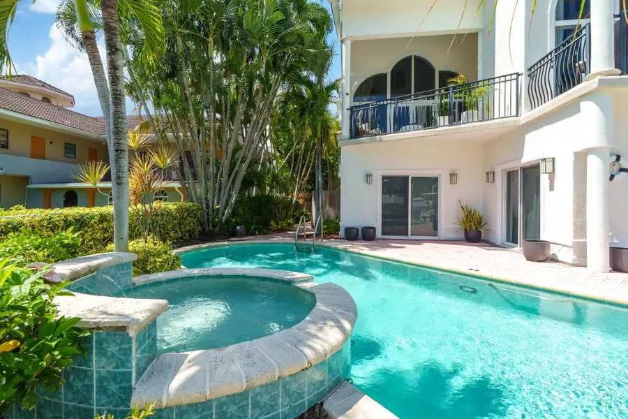70 Isle Of Venice #203, Fort Lauderdale, FL 33301 - #2