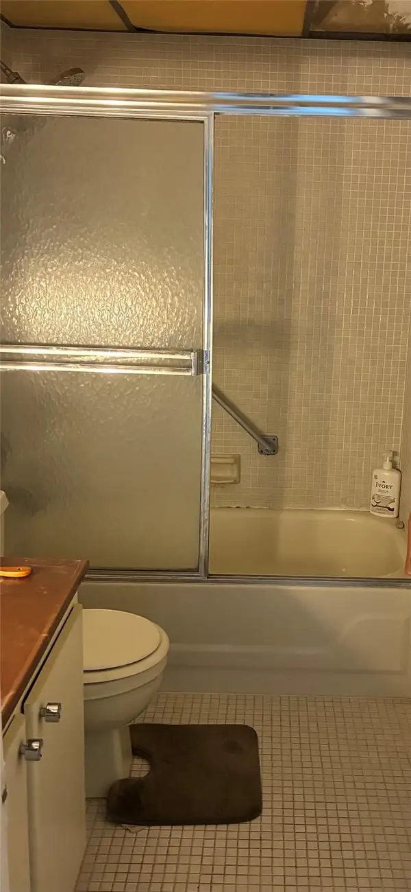 3321 NW 47th Terrace #423, Lauderdale Lakes, FL 33319