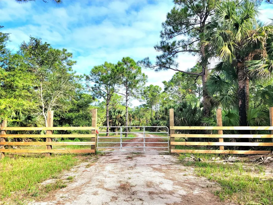 15350 93rd Street, Fellsmere, FL 32948 - #2