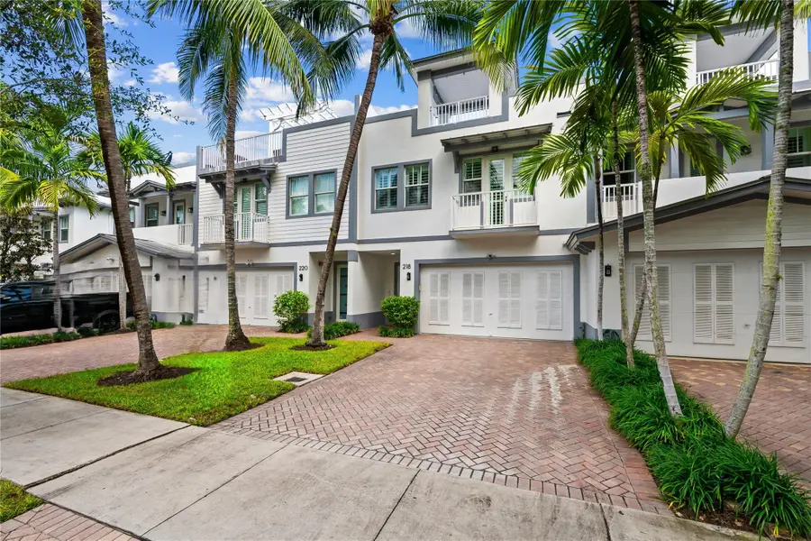 218 NE 15th Avenue #218, Fort Lauderdale, FL 33301 - #3