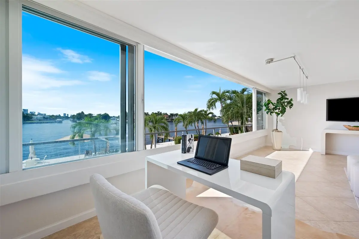215 N Birch Road #2b, Fort Lauderdale, FL 33304 - #1