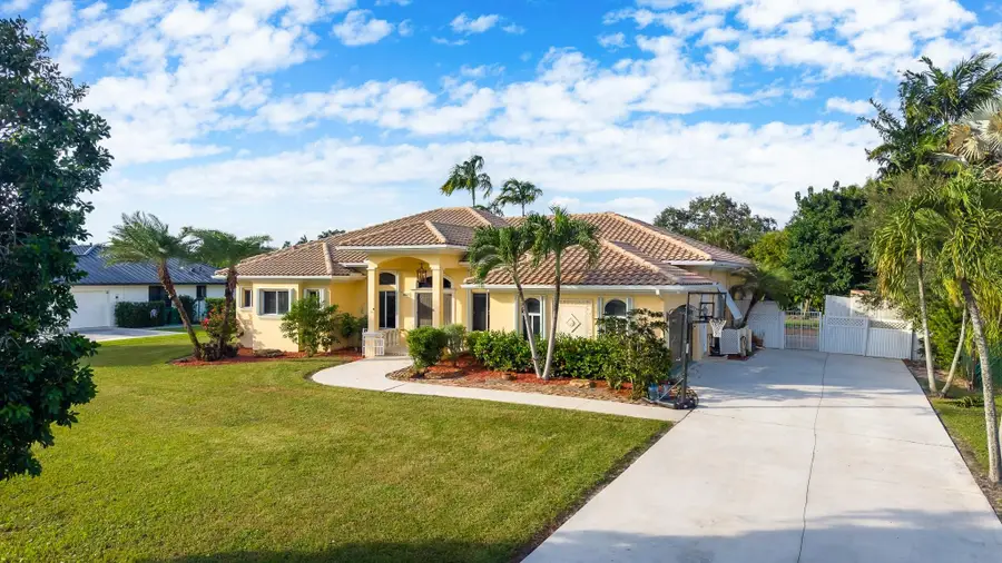 5973 SW 54th Court, Davie, FL 33314 - #2