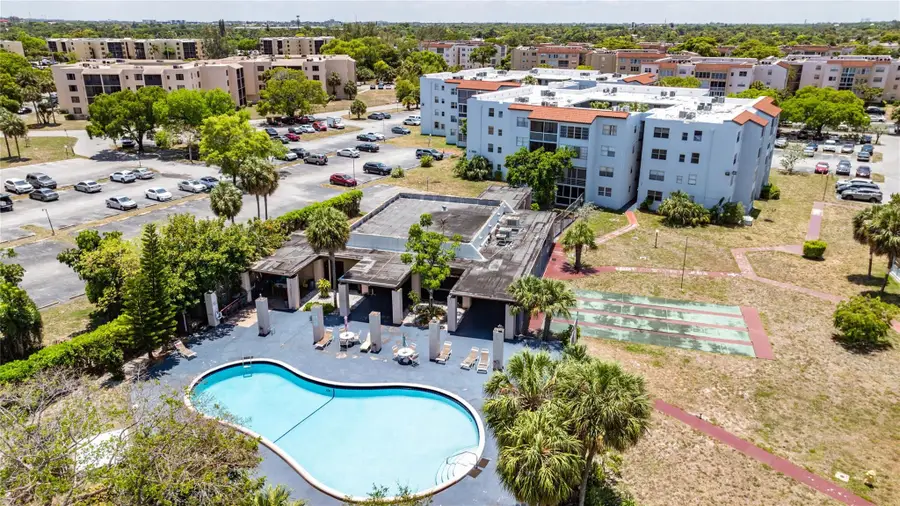 2800 Somerset Drive #218j, Lauderdale Lakes, FL 33311 - #3