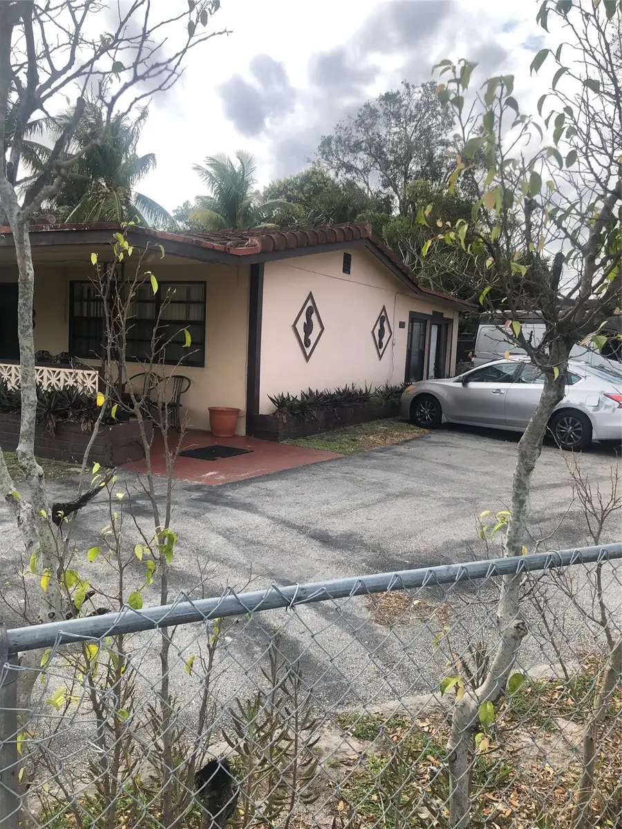 1100 NW 19th Street, Fort Lauderdale, FL 33311 - #2