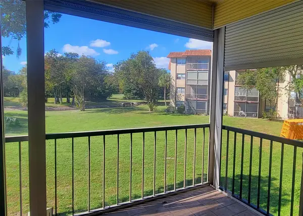 6260 S Falls Circle Drive #206, Lauderhill, FL 33319