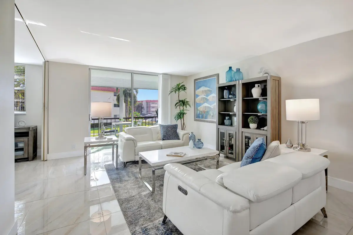 9720 S Hollybrook Lake Drive #204, Pembroke Pines, FL 33025 - #1
