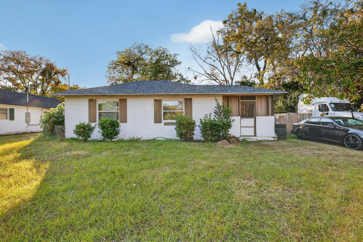 1030 NW 13 Avenue, Ocala, FL 34475 - #1