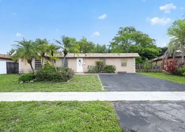 7802 NW 69th Terrace, Tamarac, FL 33321