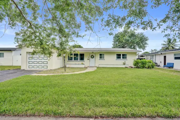 731 SW 71st Terrace, Pembroke Pines, FL 33023