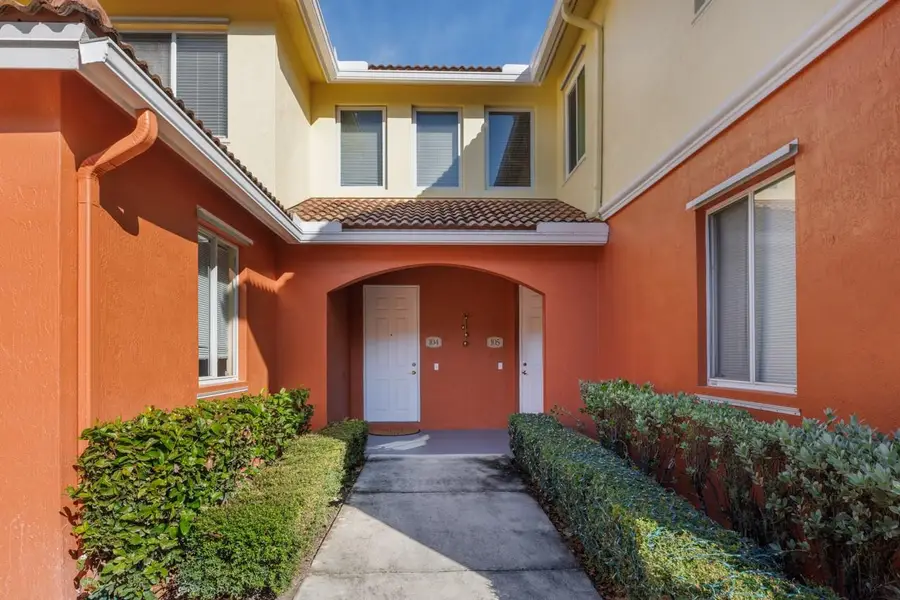 55 SE Palermo Court #105, Stuart, FL 34994 - #3