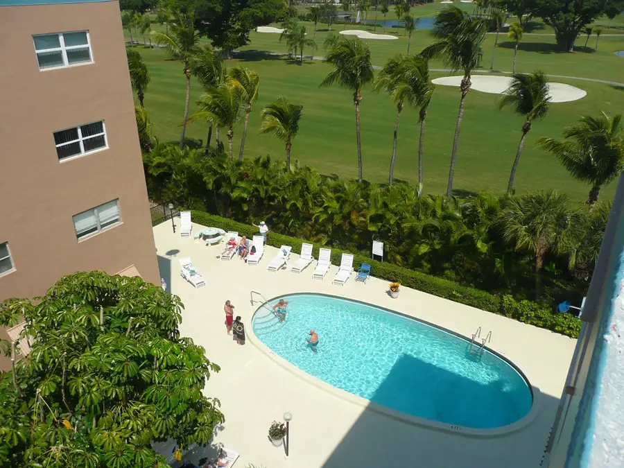 200 NE 14th Avenue #521, Hallandale Beach, FL 33009 - #3