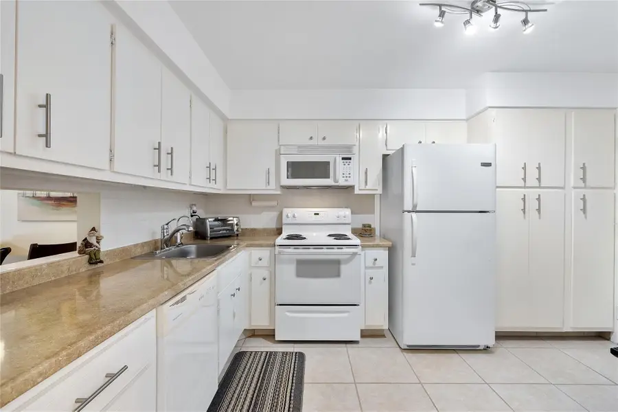 2900 NW 47th Terrace #109A, Lauderdale Lakes, FL 33313 - #3