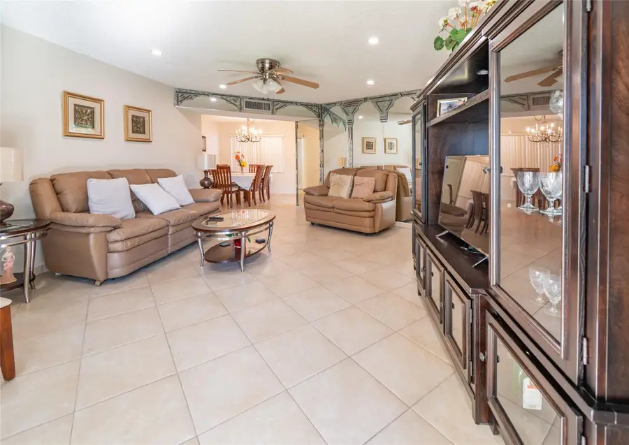 4000 NW 44th Avenue #208, Lauderdale Lakes, FL 33319 - #2