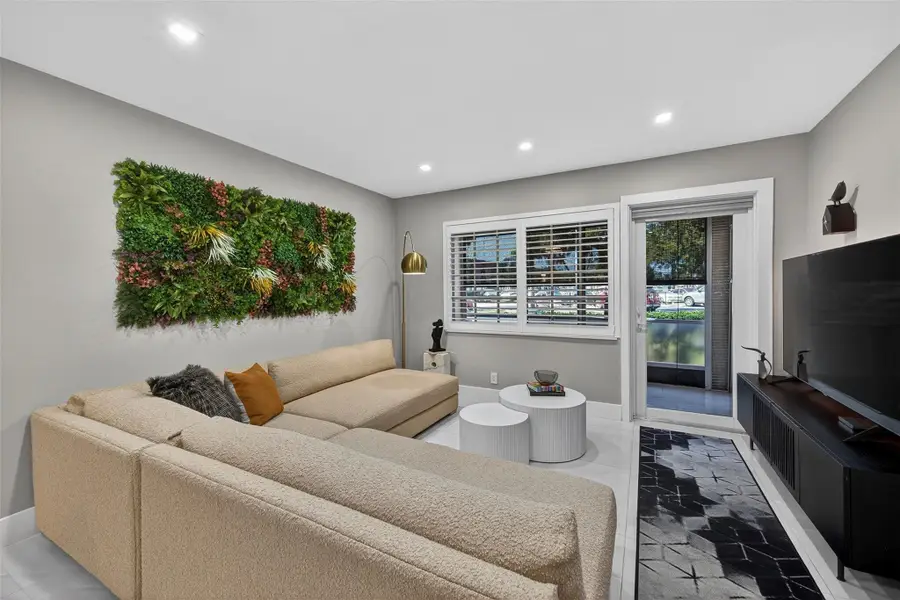1930 NE 2nd Avenue #L111, Wilton Manors, FL 33305 - #3