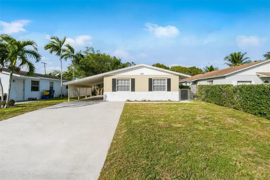 1227 Cherokee Street, Jupiter, FL 33458 - #2