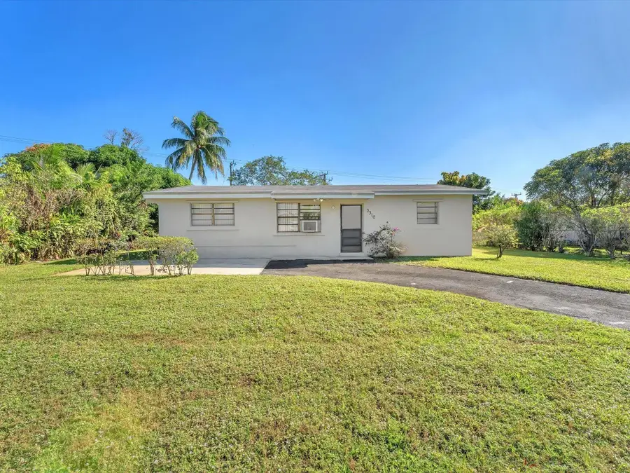 3310 NW 43rd Avenue, Lauderdale Lakes, FL 33319 - #3