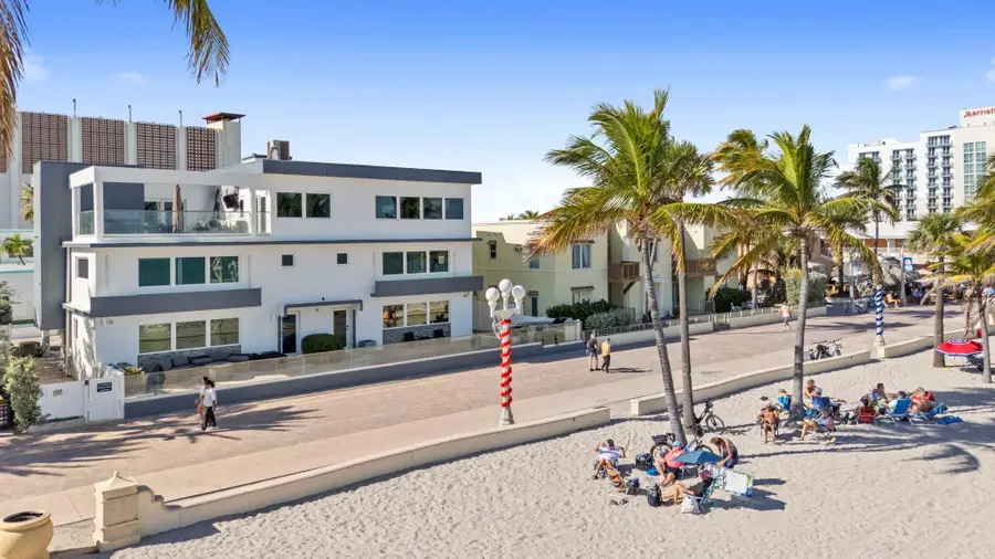 2203 N Surf Road, Hollywood, FL 33019 - #3