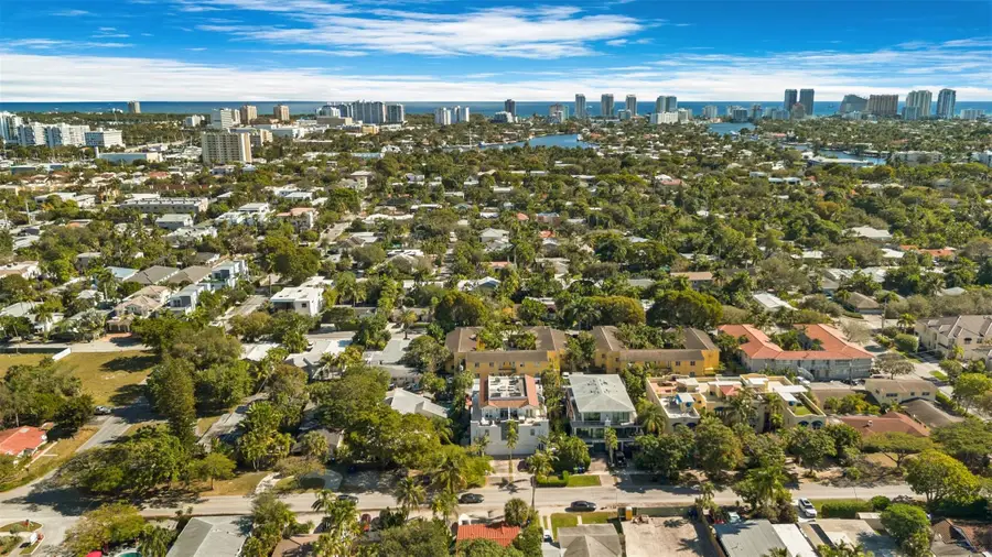 732 NE 15th Avenue, Fort Lauderdale, FL 33304 - #3