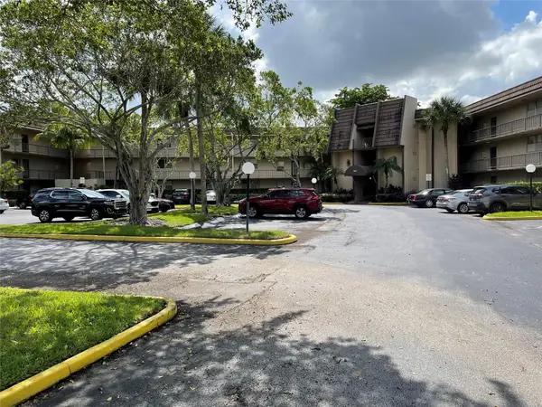 9200 Lime Bay Boulevard #209, Tamarac, FL 33321