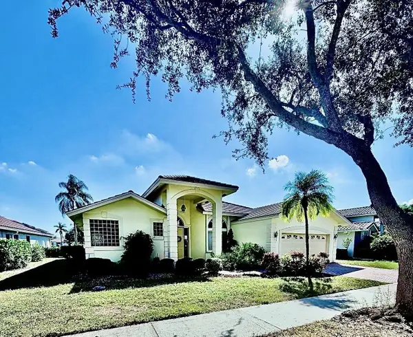 2800 Oakbrook Lane, Weston, FL 33332