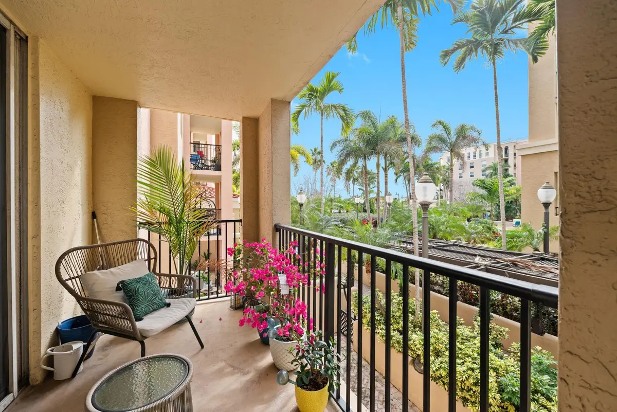 520 SE 5th Avenue #2202, Fort Lauderdale, FL 33301 - #1
