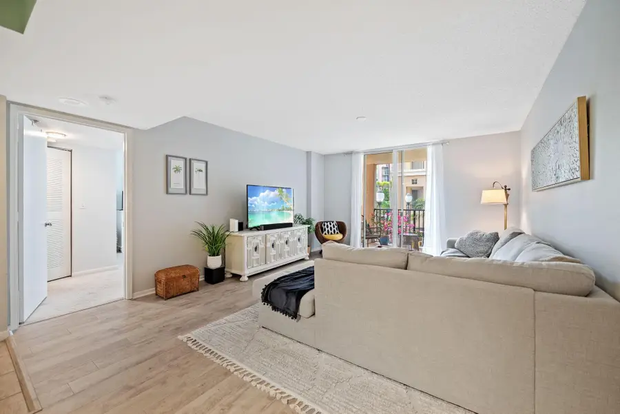 520 SE 5th Avenue #2202, Fort Lauderdale, FL 33301 - #3