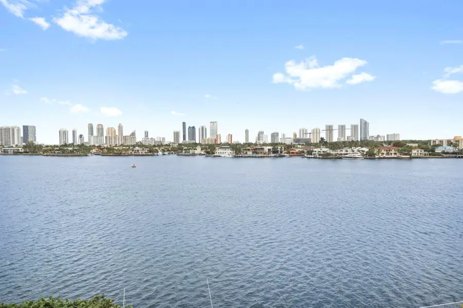 16558 NE 26th Avenue #6c, North Miami Beach, FL 33160 - #3