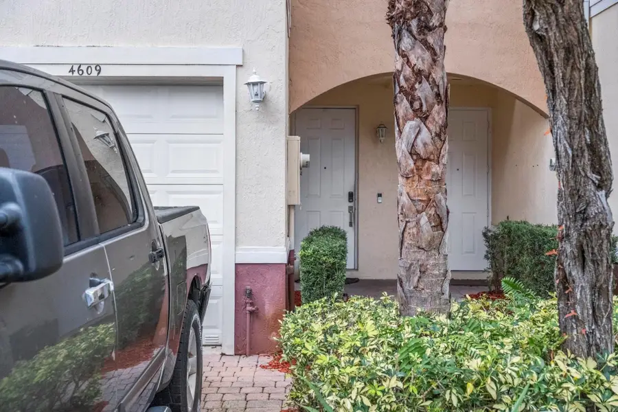 4609 SW 75th Way #4609, Davie, FL 33314 - #3