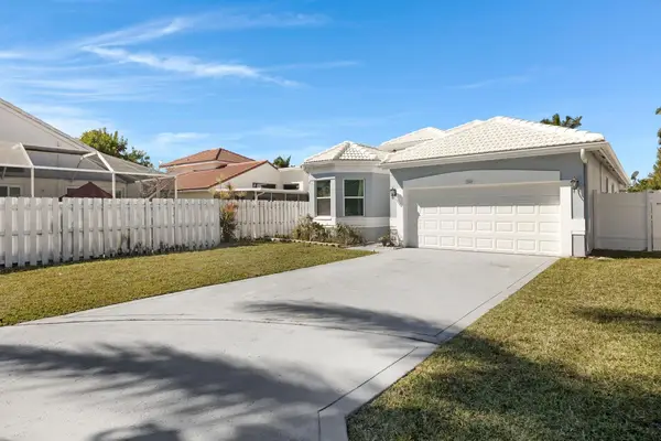 7549 Thornlee Drive, Lake Worth, FL 33467