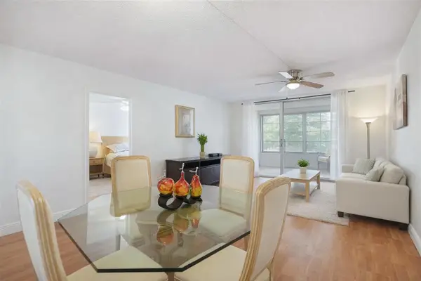 2650 NW 49th Avenue #320, Lauderdale Lakes, FL 33313