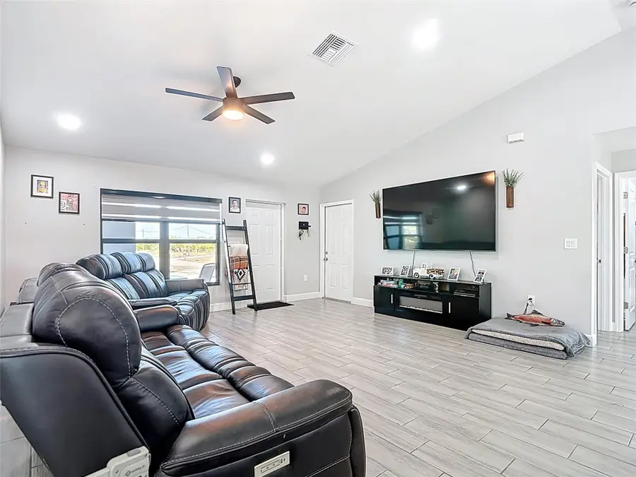 3045 E Briarwood Circle, Port Labelle, FL 33935 - #3