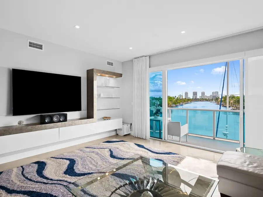 516 Hendricks Isle #4B, Fort Lauderdale, FL 33301 - #2