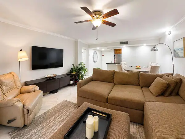 5160 Las Verdes Circle #103, Delray Beach, FL 33484