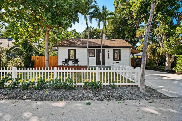 713 NE 17th Road, Fort Lauderdale, FL 33304