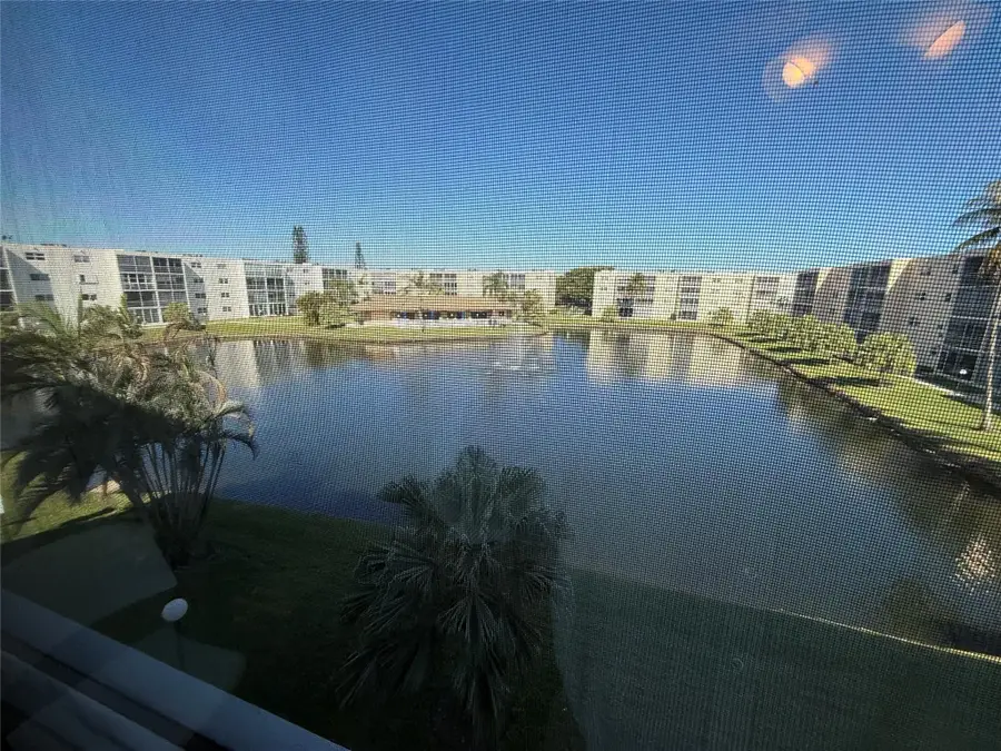 425 SE 11th Terrace #302, Dania Beach, FL 33004 - #2