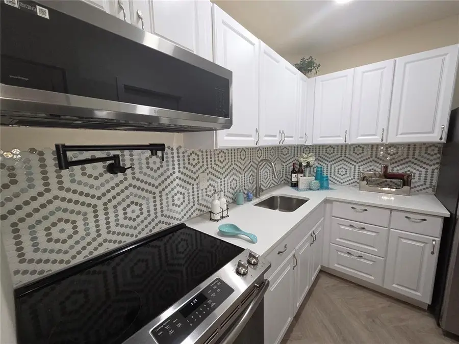 659 W Oakland Park Boulevard #218-c, Wilton Manors, FL 33311 - #2
