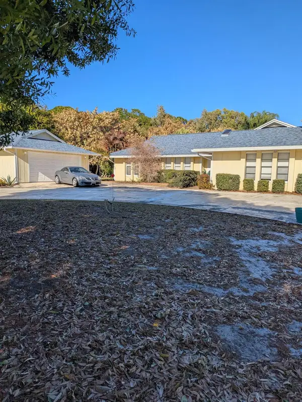 1961 SE Gena Road, Port St Lucie, FL 34952