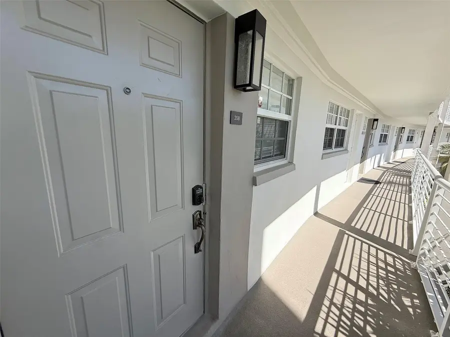 140 NE 28th Avenue #208, Pompano Beach, FL 33062 - #3