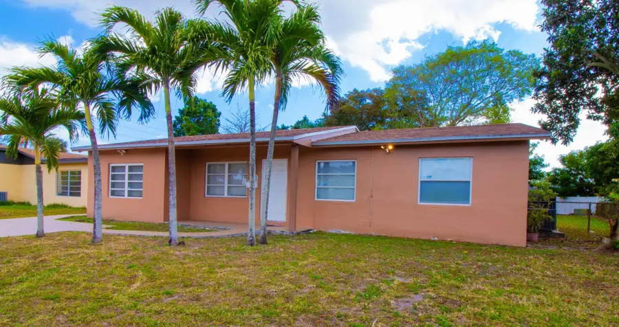6860 Broadmoor, North Lauderdale, FL 33068 - #2