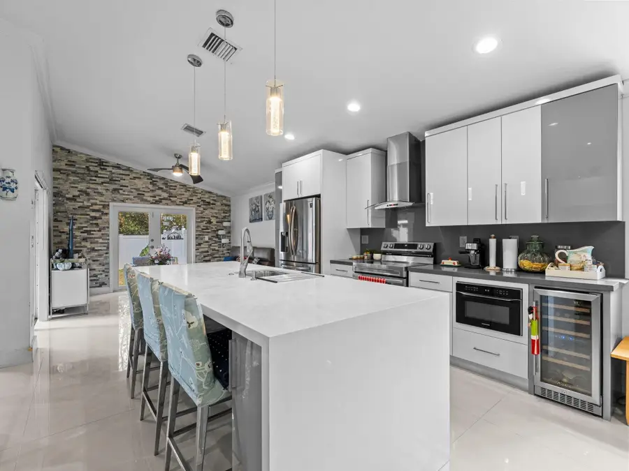 181 SW 203rd Avenue, Pembroke Pines, FL 33029 - #3