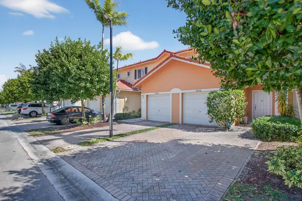 8204 Santa Monica Avenue #8204, Tamarac, FL 33321