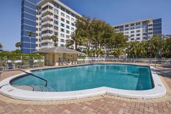 4400 Hillcrest Drive #704, Hollywood, FL 33021