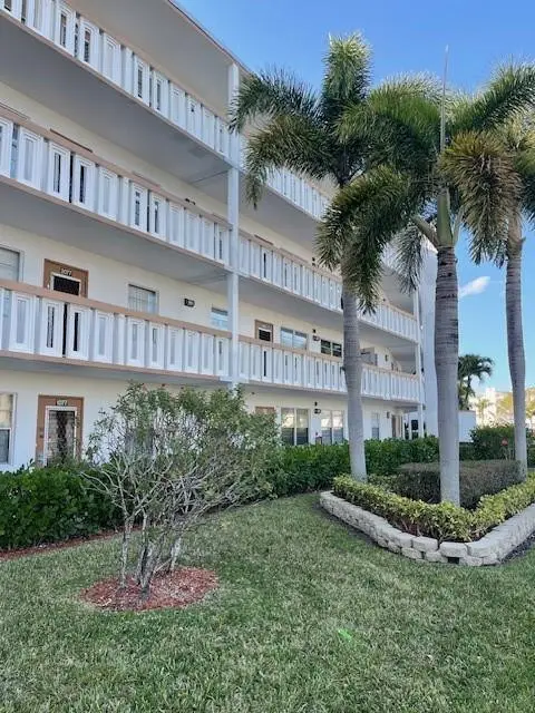2075 Cornwall D #2075, Boca Raton, FL 33434 - #1