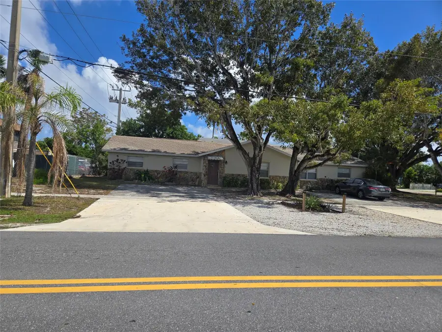 296 Alemeda Drive, Palm Springs, FL 33461 - #2