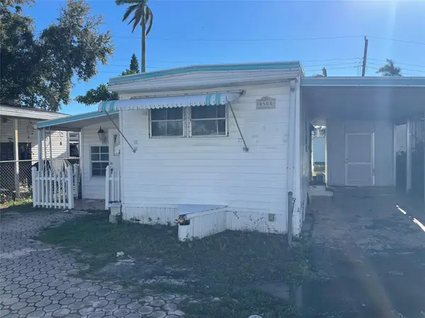 8508 SW 16th Court, Davie, FL 33324